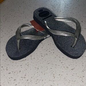 Stylish Silver Glitter Flip Flops